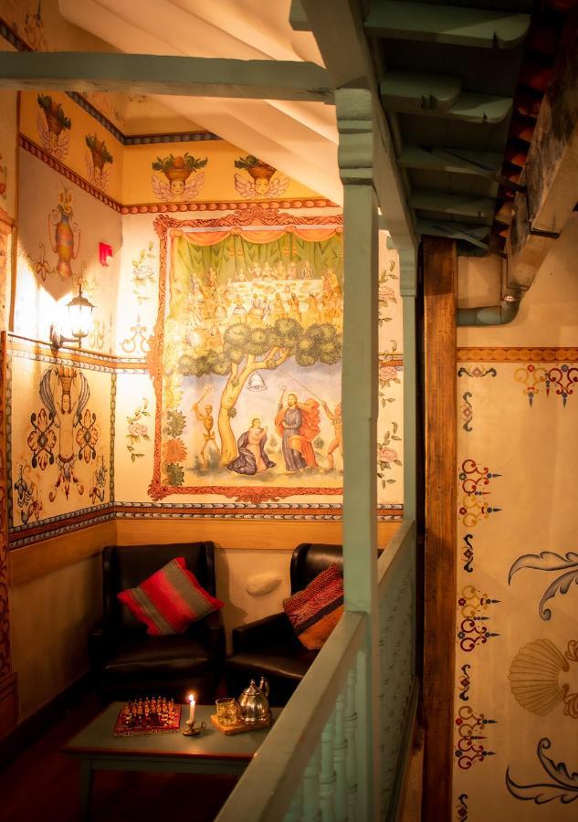 Nao Victoria Hostel Cusco Exteriör bild